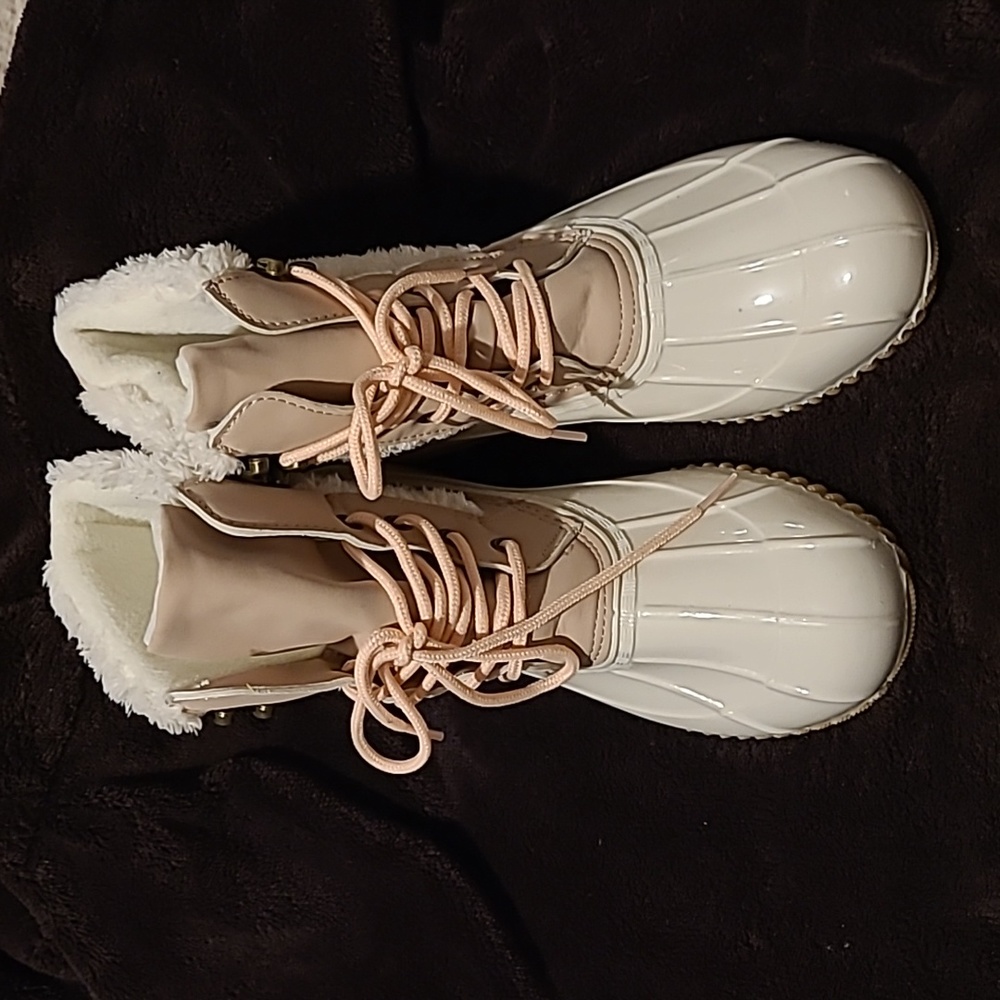 Olivia Miller Jasmine Duck Boots